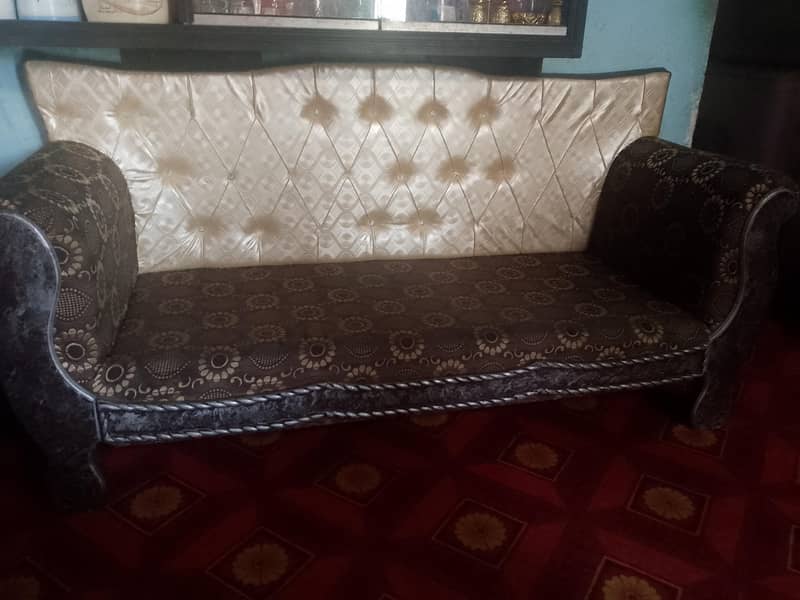 sofa for sell 0