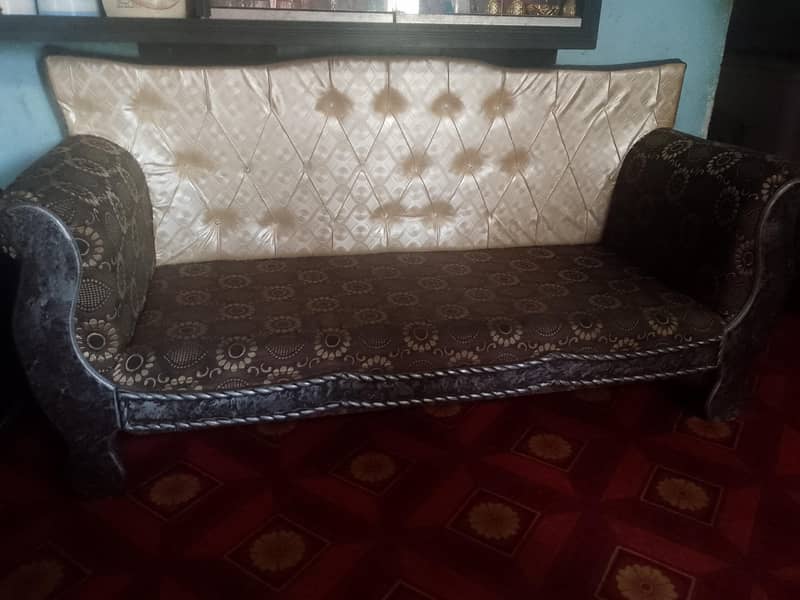 sofa for sell 1