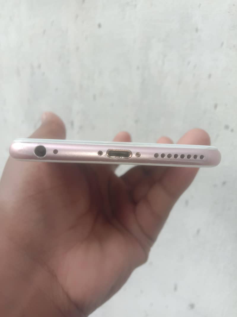 Apple iPhone 6S Plus 2