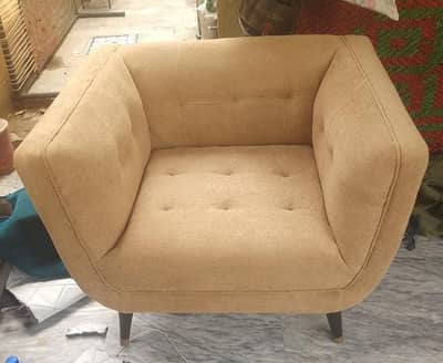 Elegant & Comfortable Sofa Set – Excellent Condition