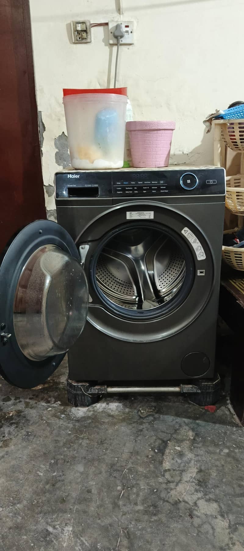 Haier fully automatic Front Load Washing Machine 2