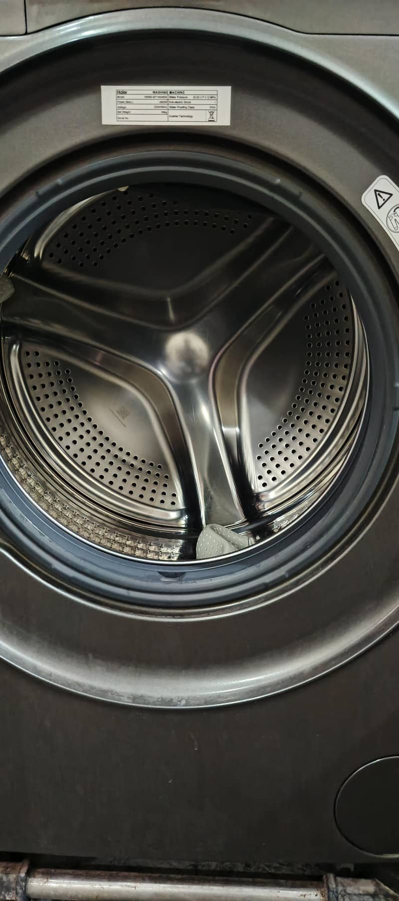 Haier fully automatic Front Load Washing Machine 3