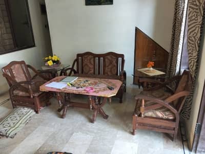 sofa set 3 seater wooden,well condition in multan