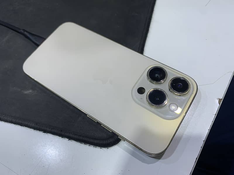 iPhone 14 Pro 1