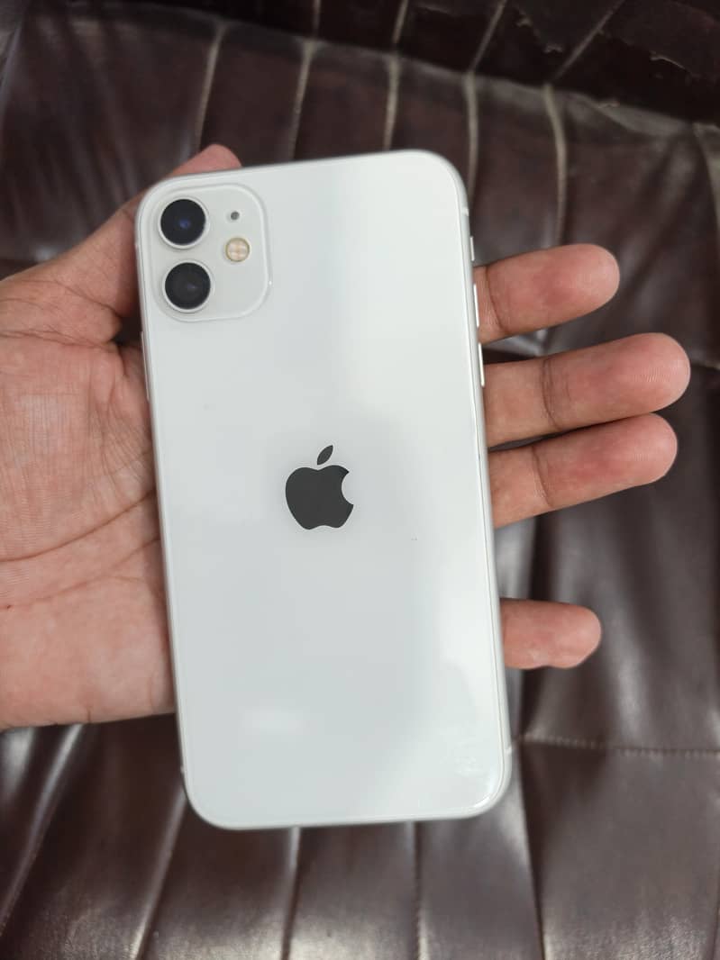 Apple iPhone 11 7