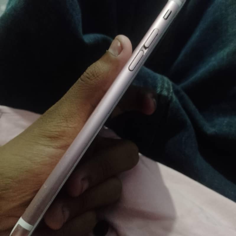 Apple iPhone 6S 2