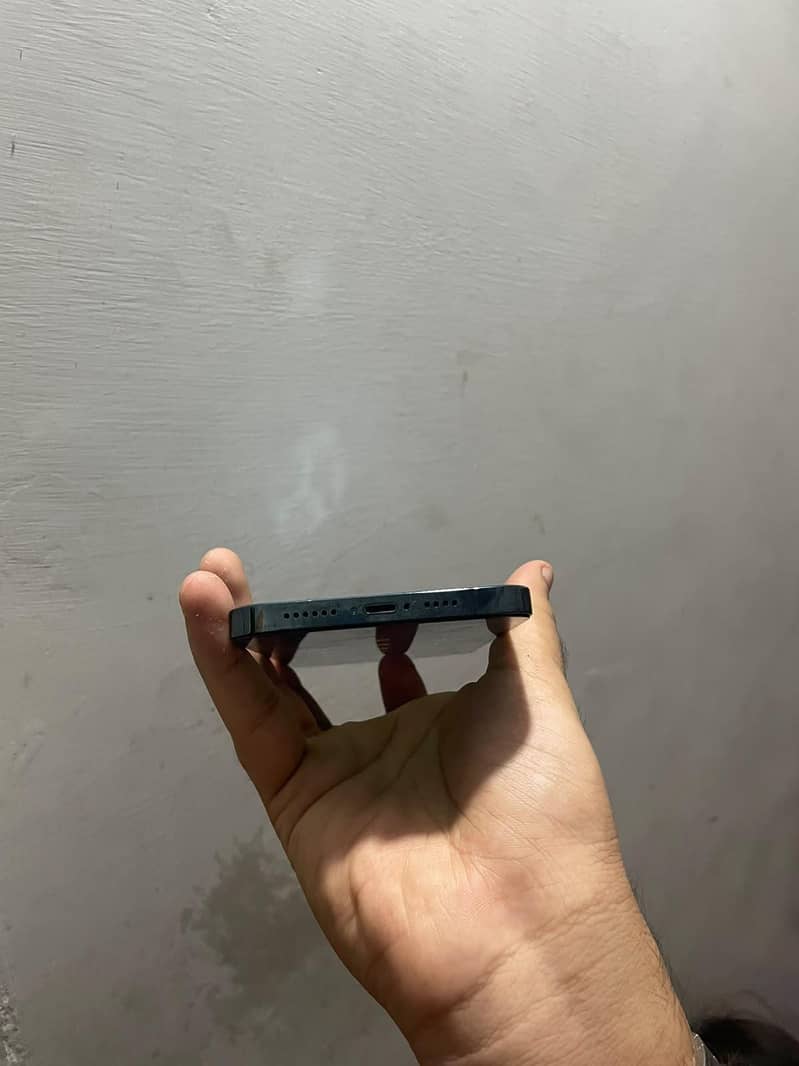 Apple iPhone 12 Pro Max 3