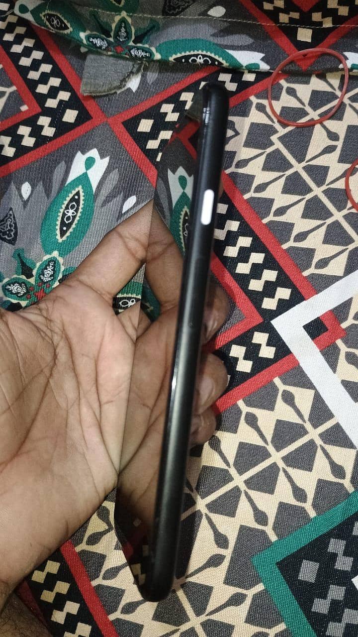 Google Pixel 4a 3