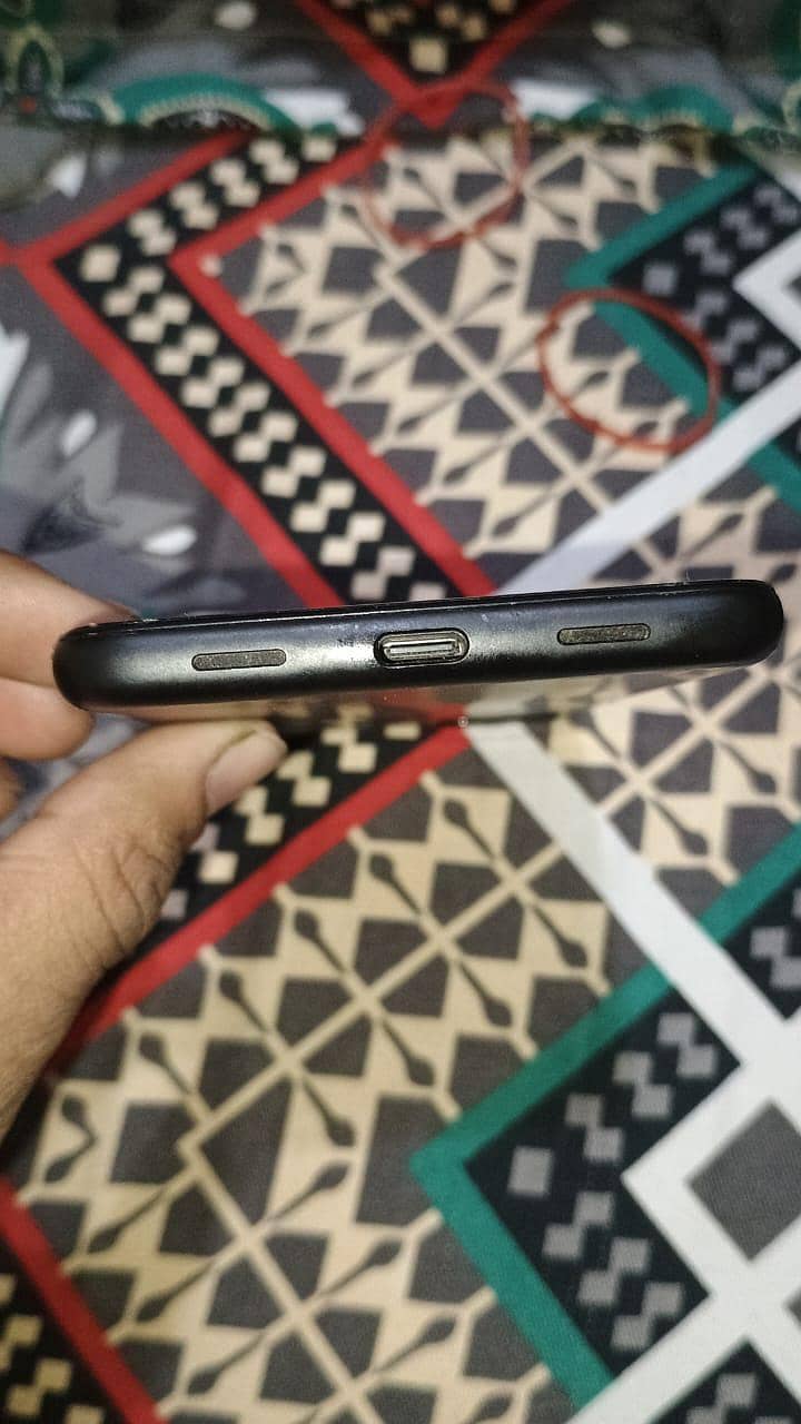 Google Pixel 4a 4