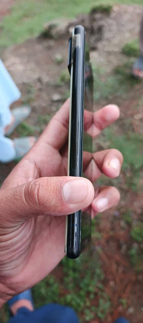 Google Pixel 6 4