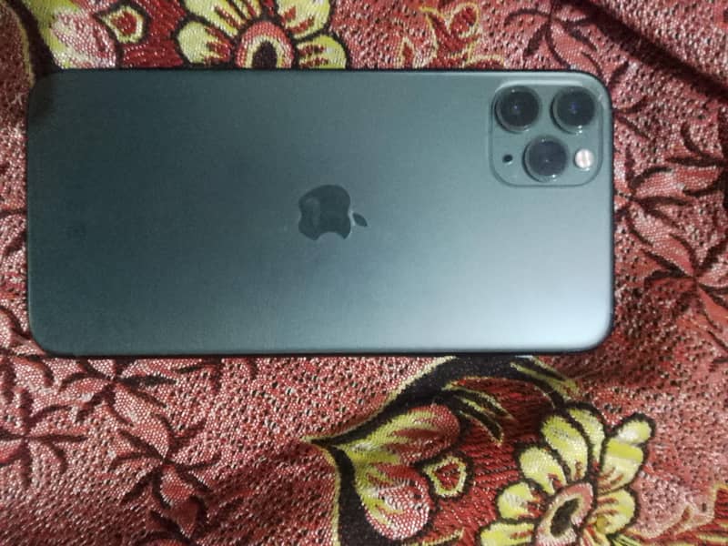 Apple iPhone 11 Pro Max 1