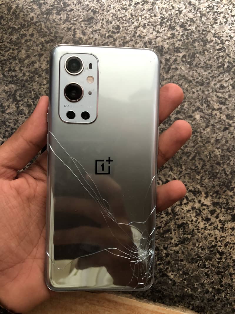 One Plus 9 pro 0