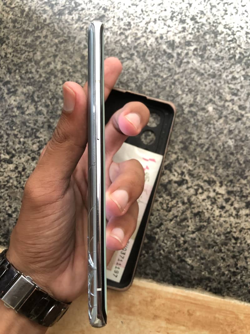 One Plus 9 pro 4