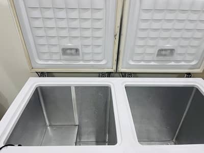 Waves deep freezer