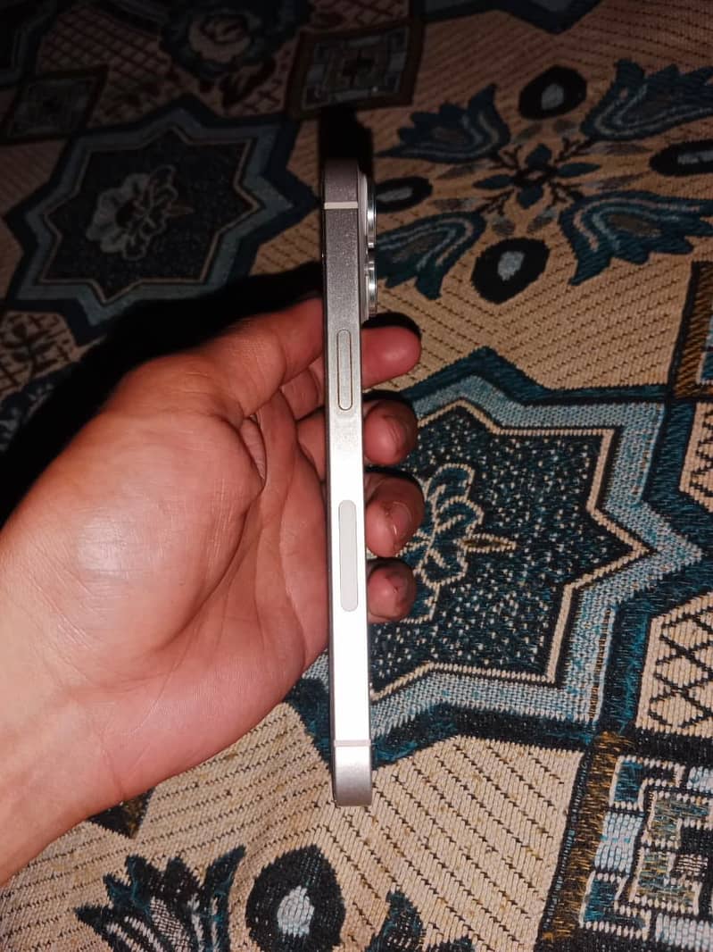 Apple iPhone 14 1