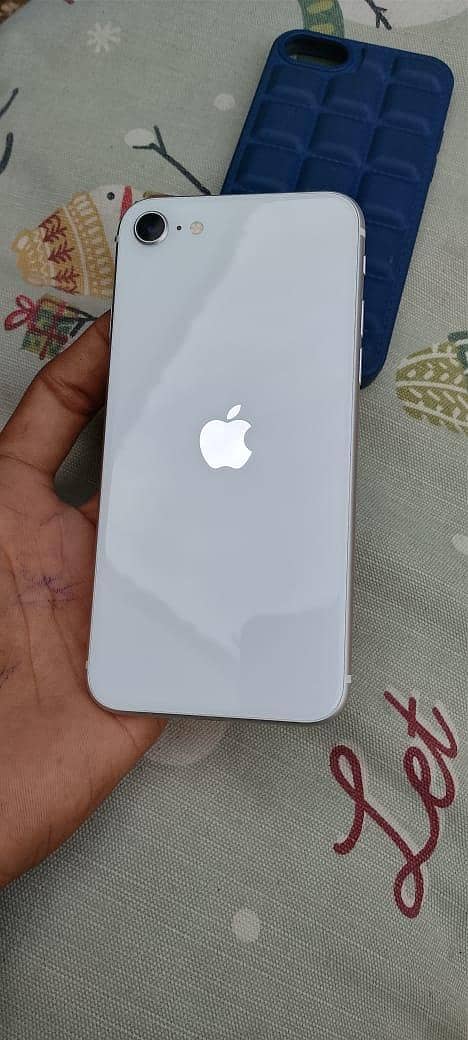 iPhone SE 2nd Generation 0