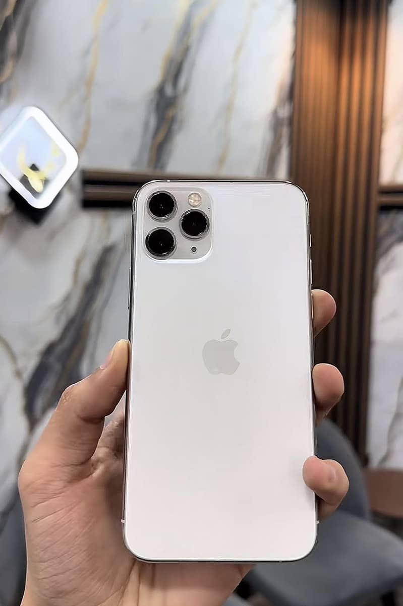 Apple iPhone 11 Pro 0
