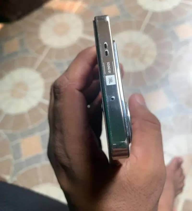 Infinix Note 40 Pro 1