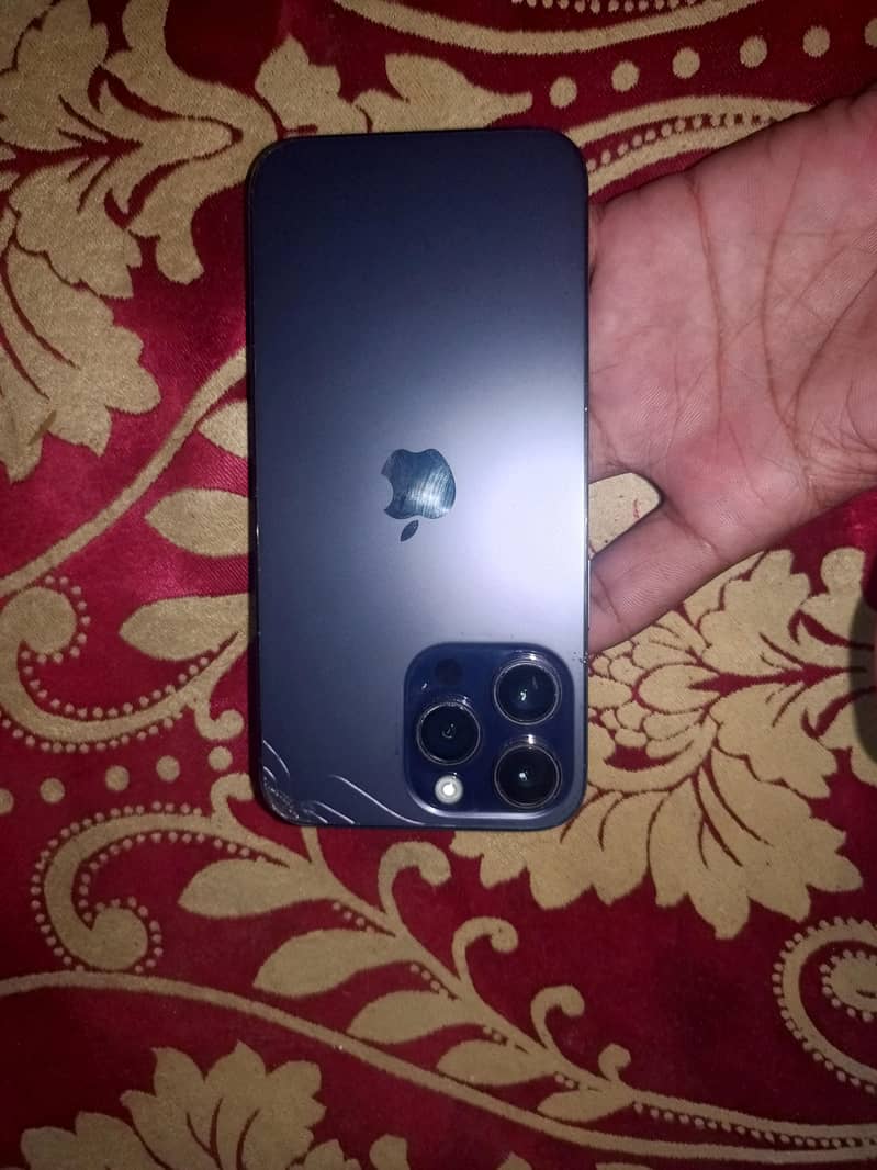 Apple iPhone 14 Pro Max 0