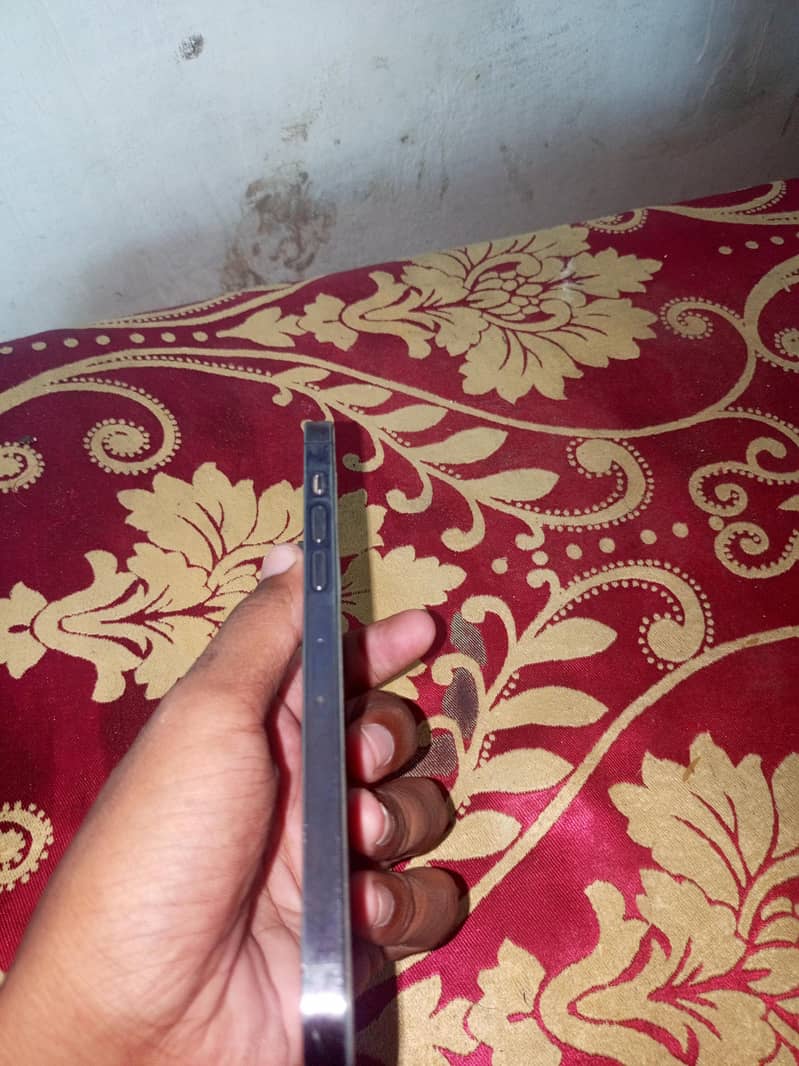 Apple iPhone 14 Pro Max 2