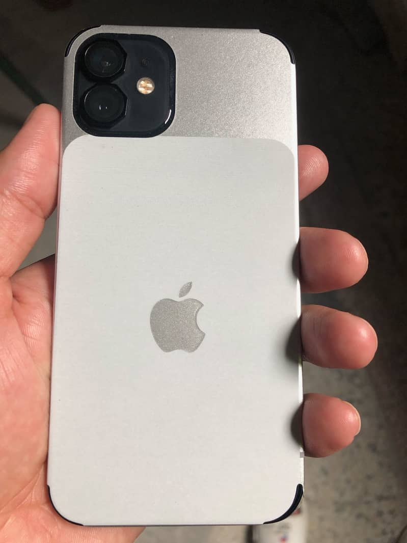 Apple iPhone 12 0