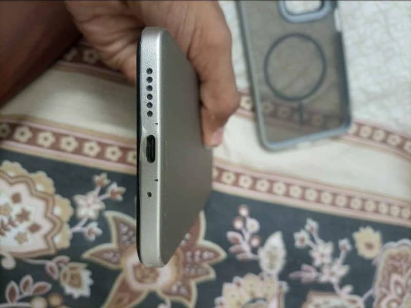 Xiaomi 15 6