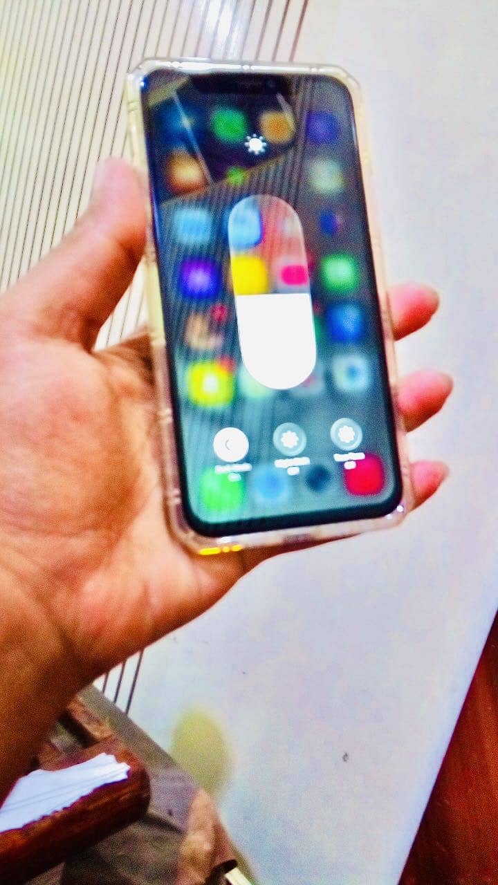 Apple iPhone 11 Pro 1