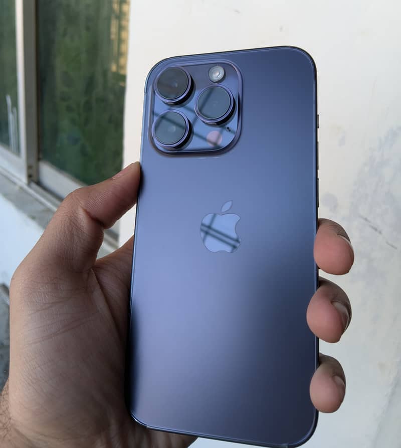 Apple iPhone 14 Pro 2