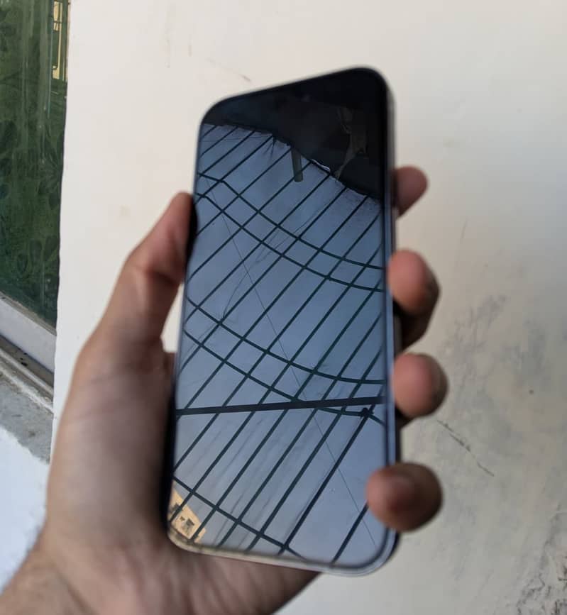 Apple iPhone 14 Pro 4