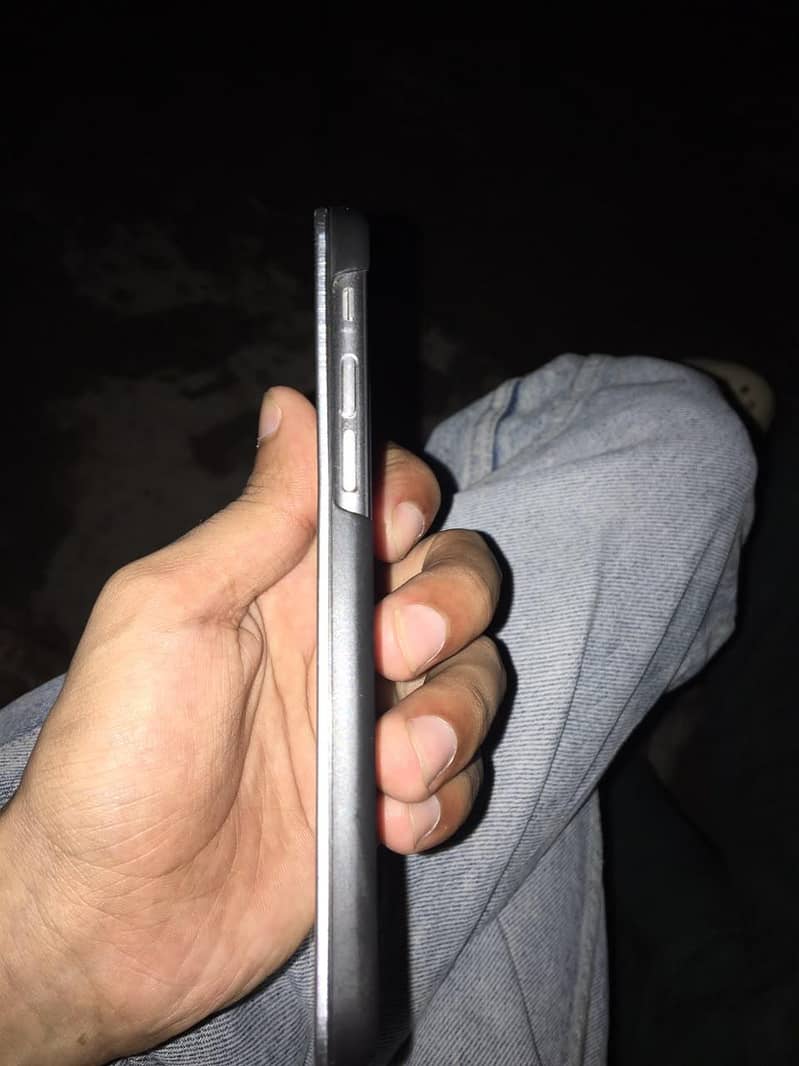 Apple iPhone 6 0