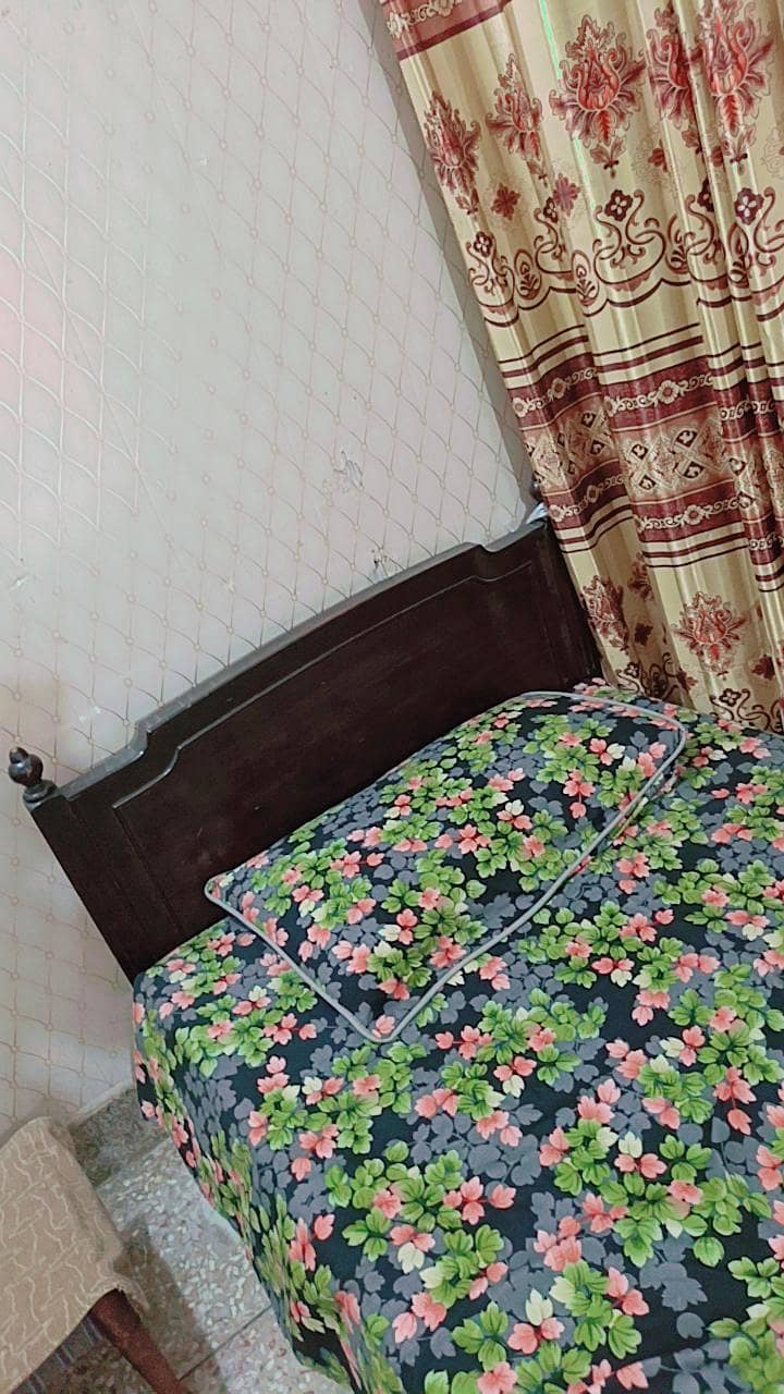 Double bed 0