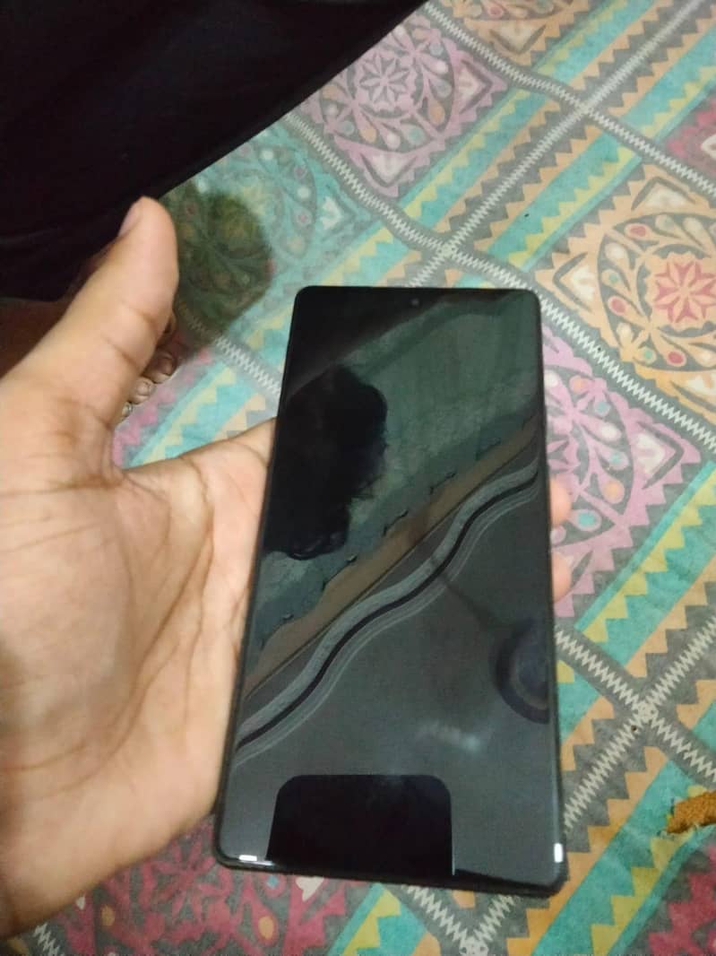 Google Pixel 6 4