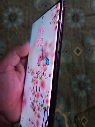 Samsung Mobile S22 Ultra glass break