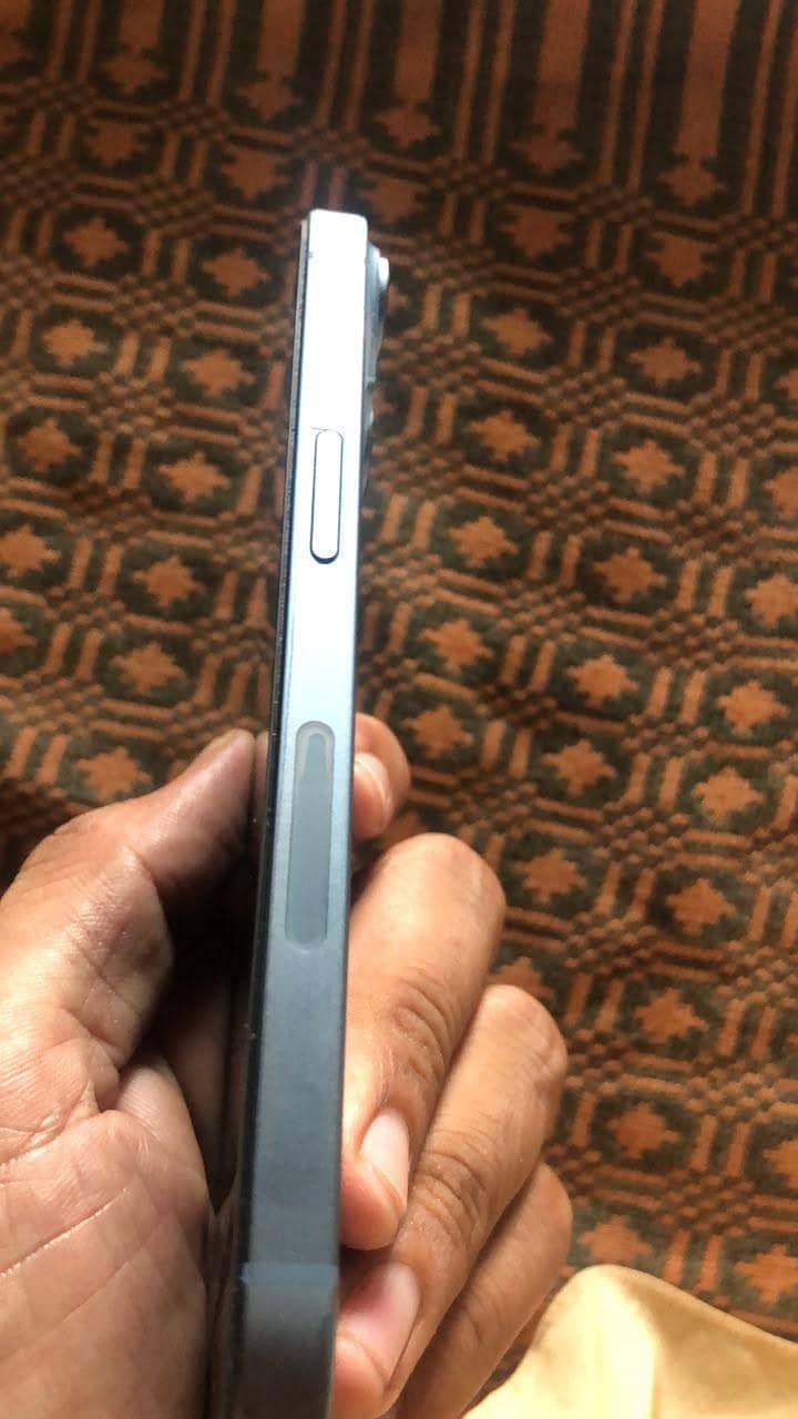 Apple iPhone 14 0