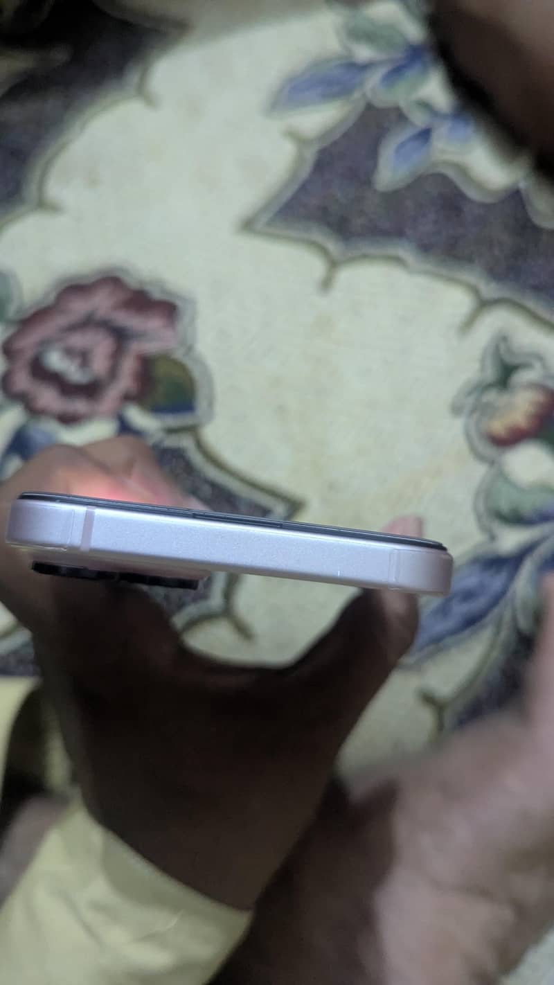 Apple iPhone 15 plus 7