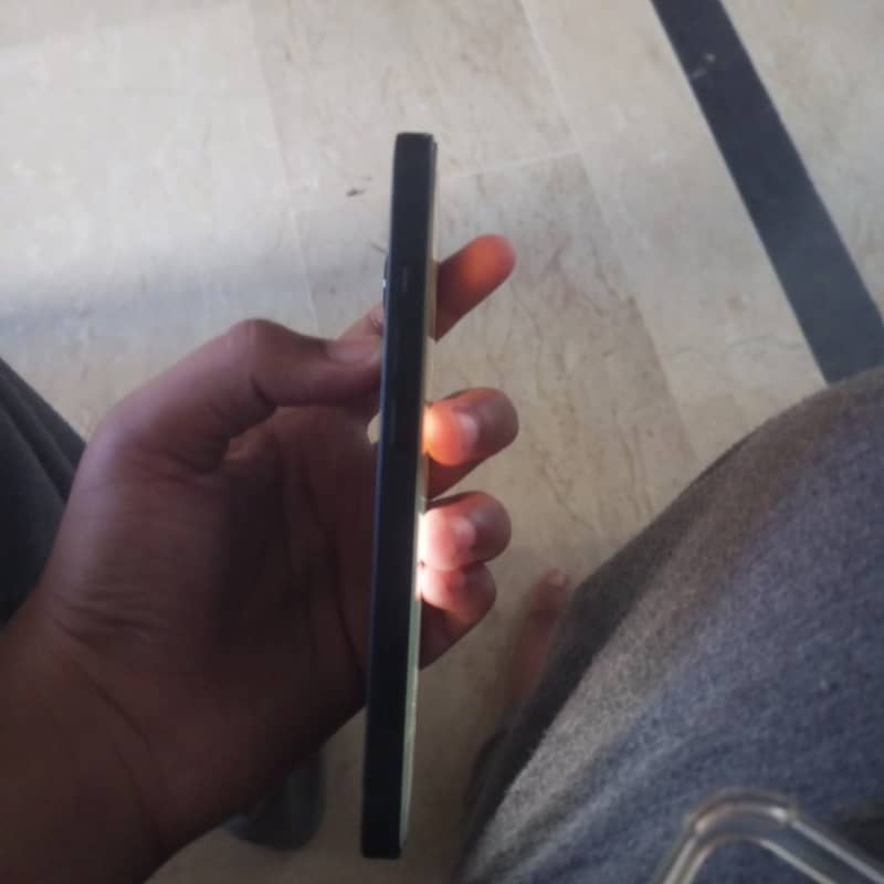 IPhone 14 0