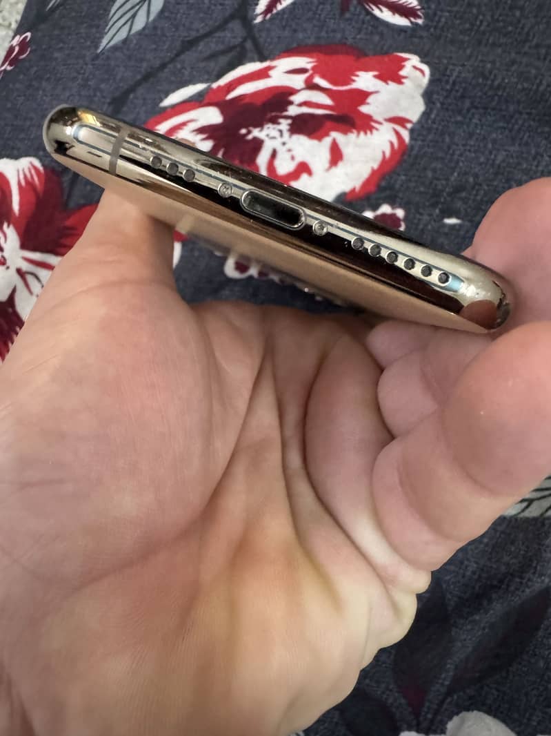 Apple iPhone 11 Pro 3