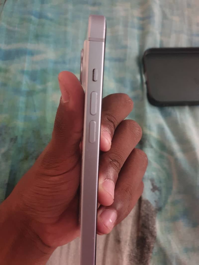 Apple iPhone 14 2