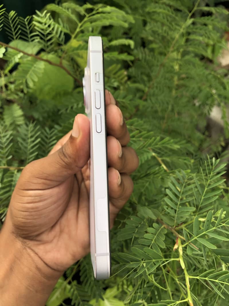 Apple iPhone 14 2
