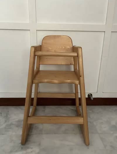 High chair (wooden)