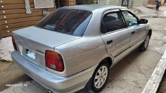 Suzuki Baleno 2002