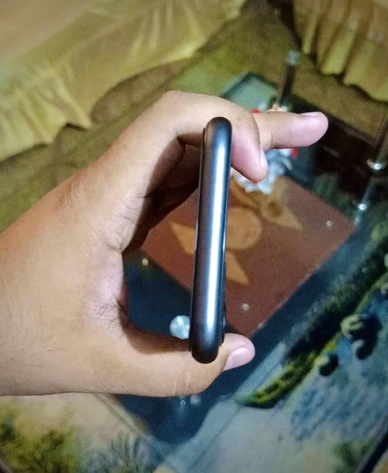 Apple iPhone 11 2