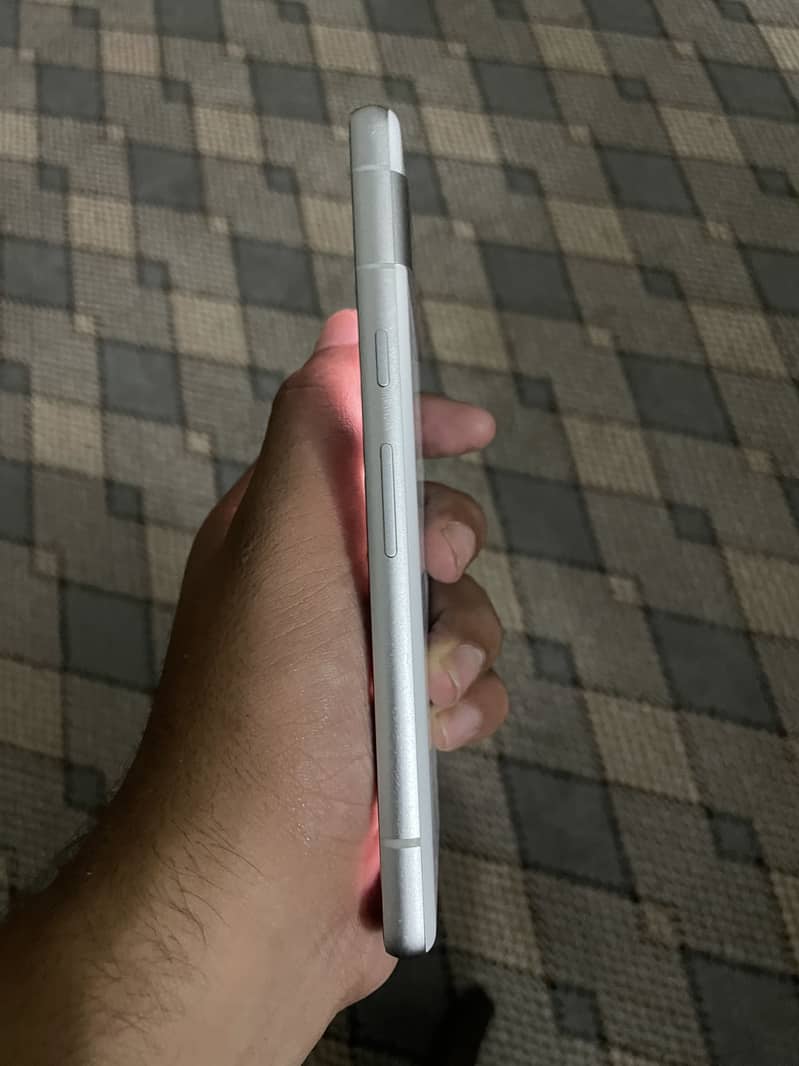 Google Pixel 7a 4