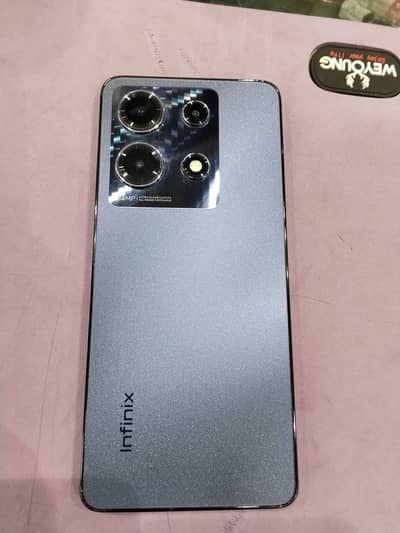 Infinix Note 30