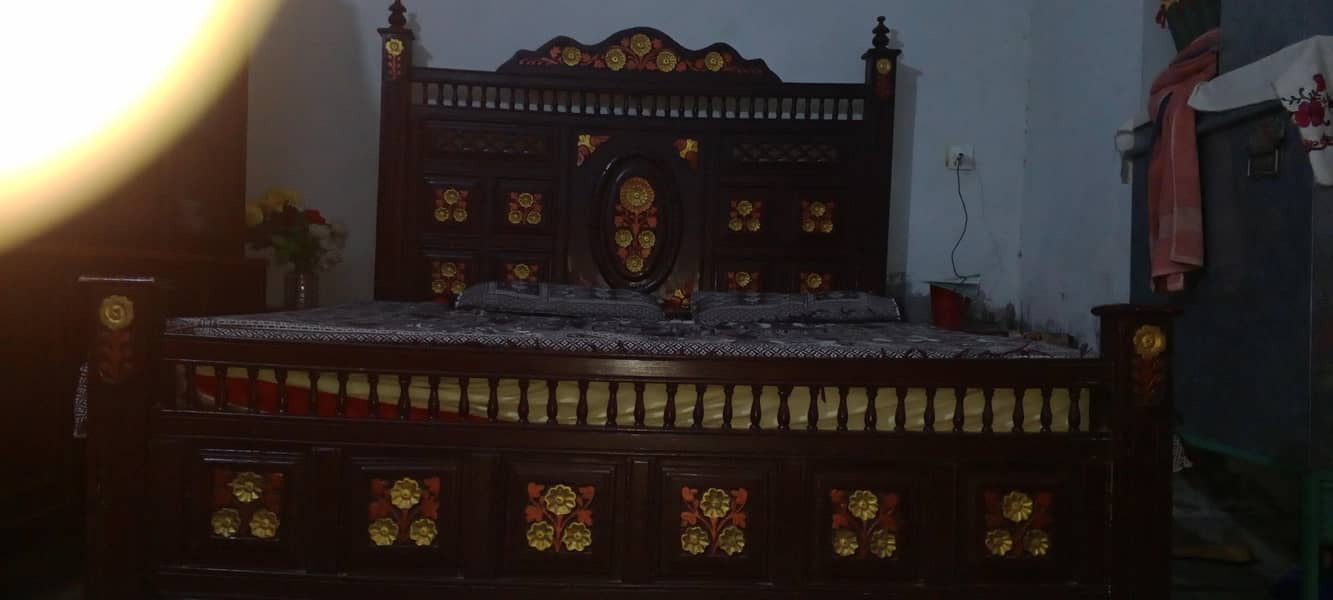 Bed, Dressing & Showcase) 4