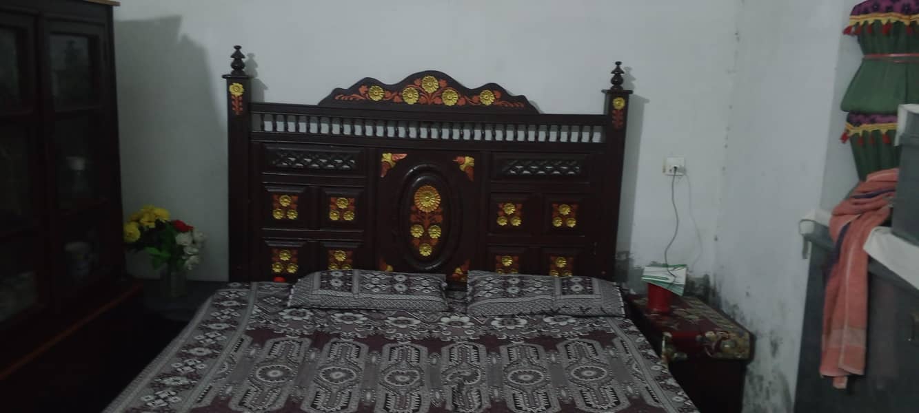 Bed, Dressing & Showcase) 5