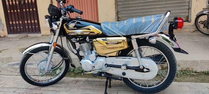 Honda 125s gold  audition