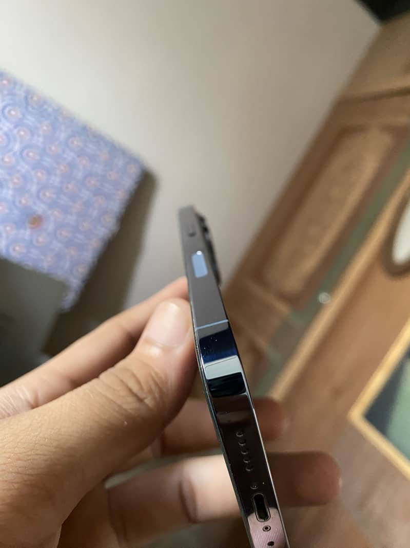 Apple iPhone 13 Pro 3