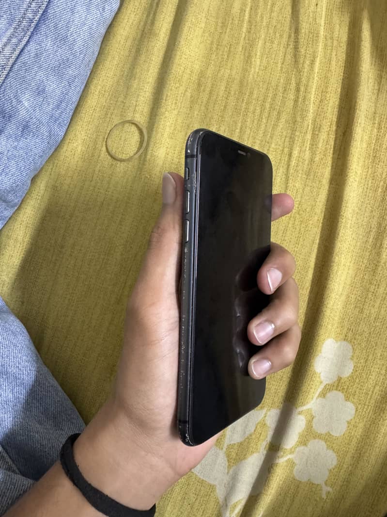 Apple iPhone 11 5
