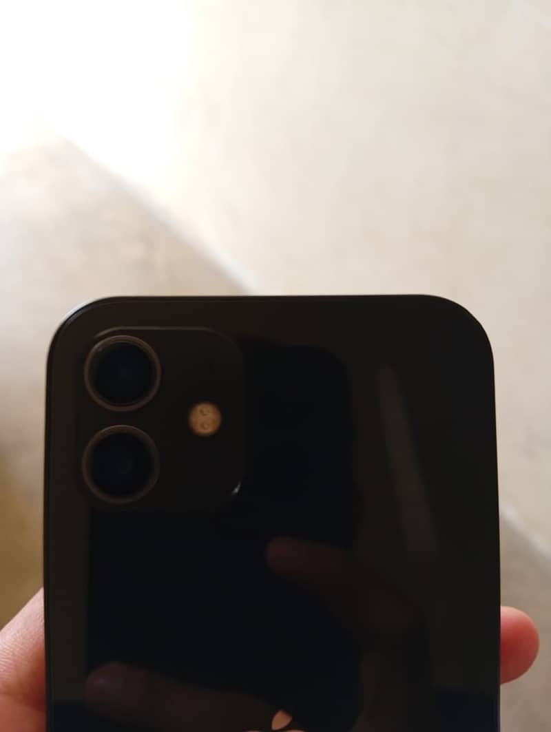 Apple iPhone 12 3